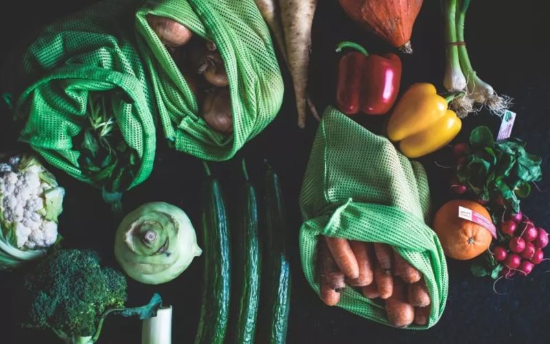 Choose Local and Seasonal Foods